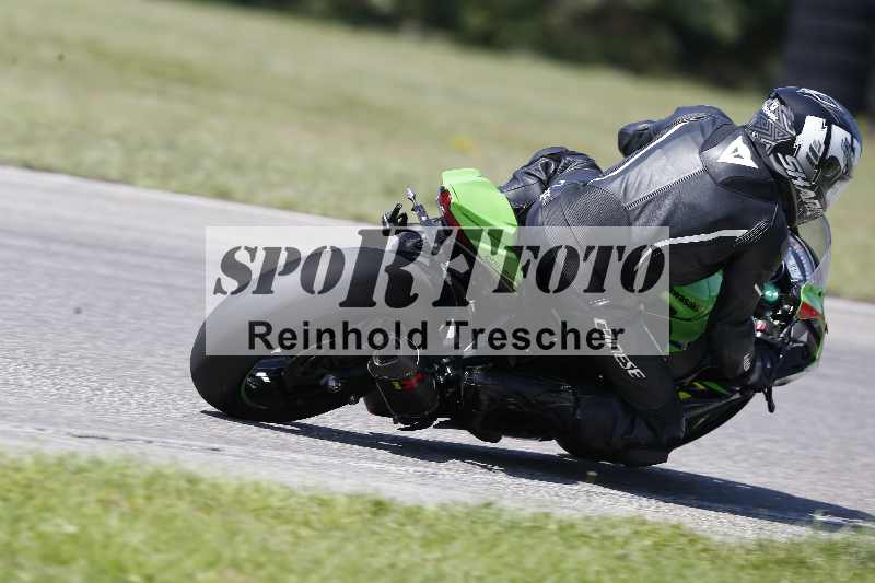 /44 09.08.2025 Plüss Moto Sport ADR/Freies Fahren/backside